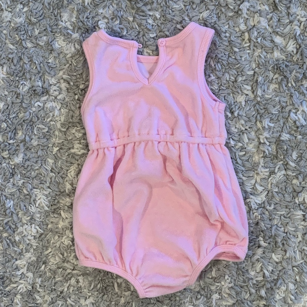 6-12 month girls Old Navy pink romper.